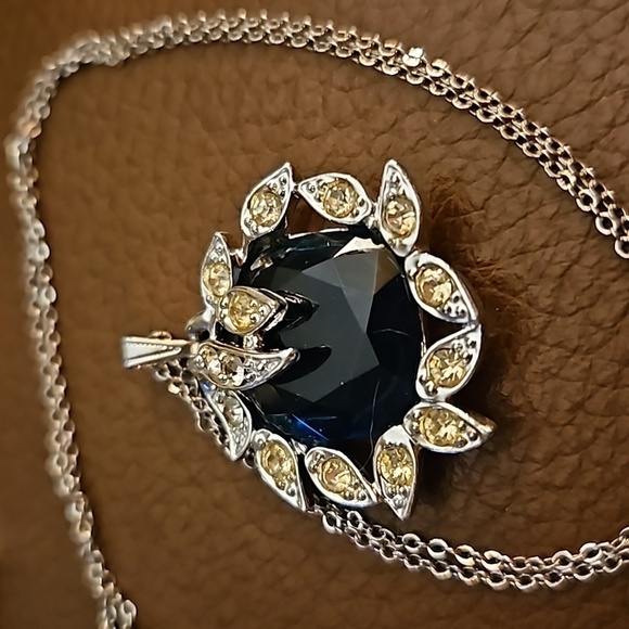 VTG SARAH COVENTRY 1969 Holiday Ice Blue Crystal Colonial Necklace Earrings Set - Picture 2 of 11